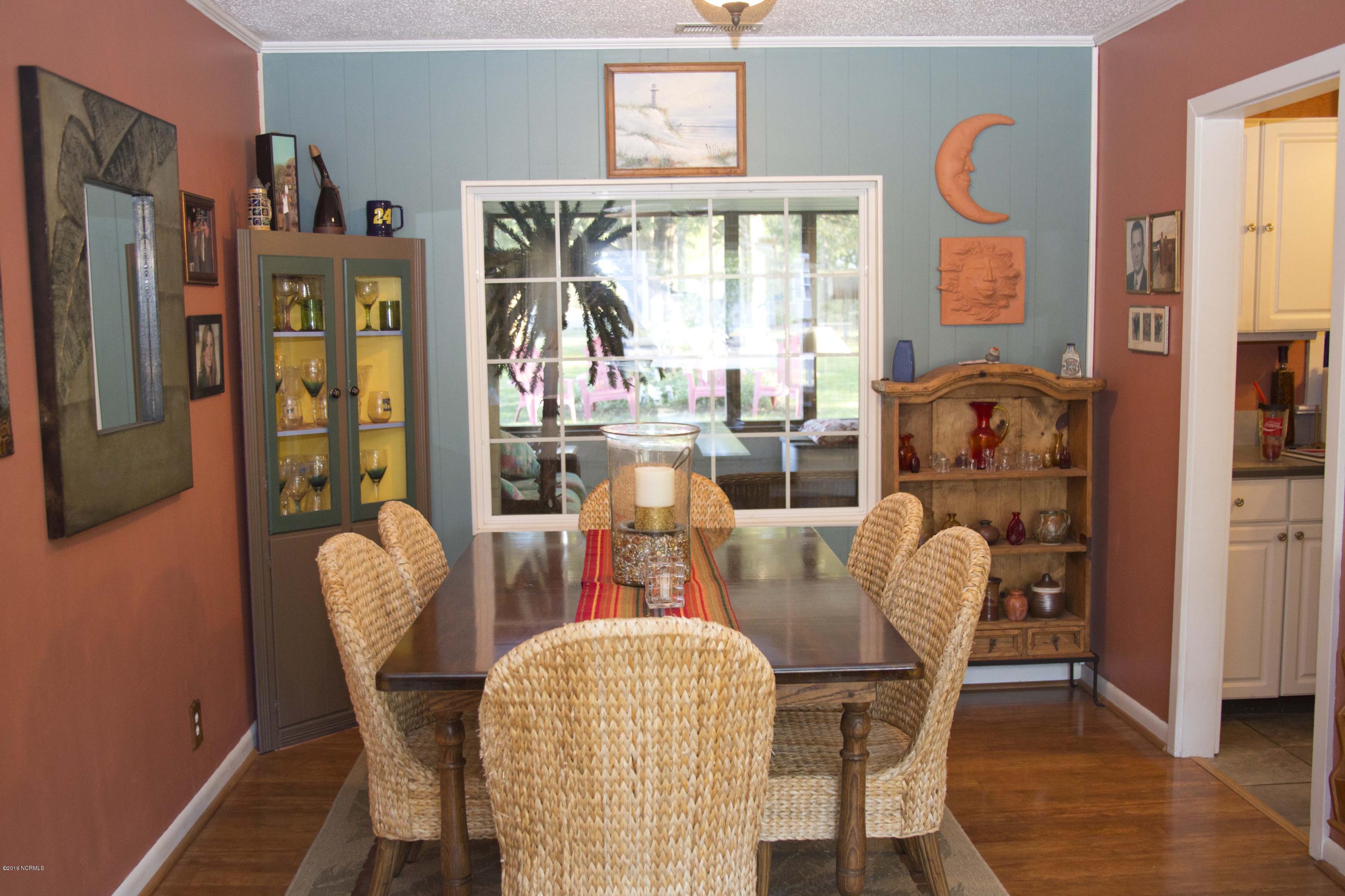 146 Pine Grove Road Newport, NC 28570 - Photo 9 of 36 4M9A8238_7265