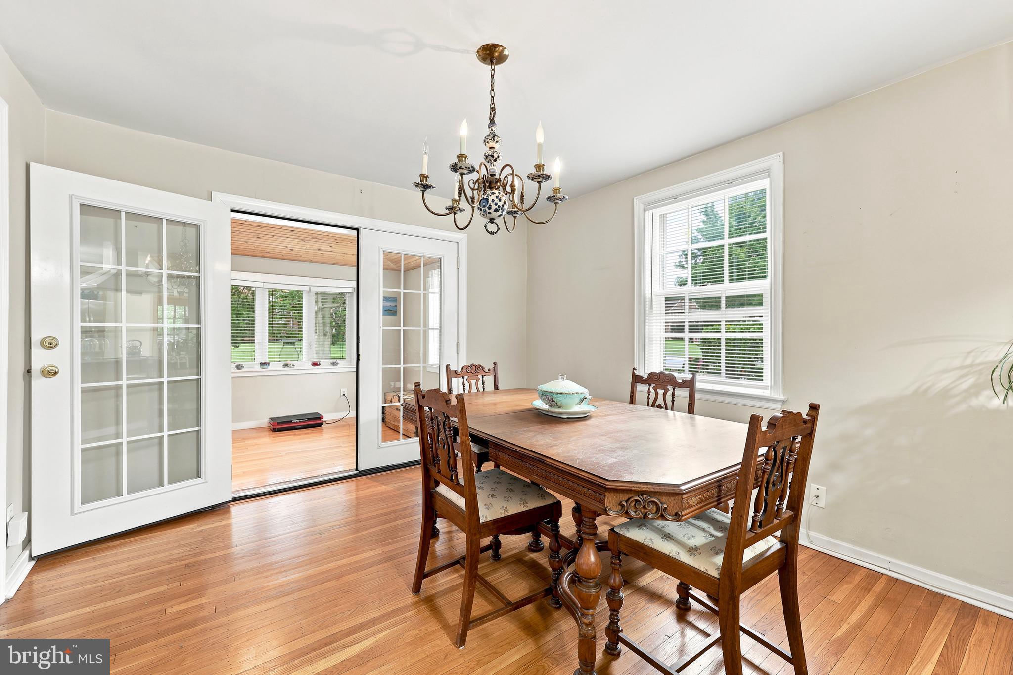 844 Burmont Road Drexel Hill, PA 19026 - Photo 5 of 24