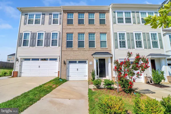 $2,800 | 439 Foxglove Way, Unit 102, Stafford, VA 22554