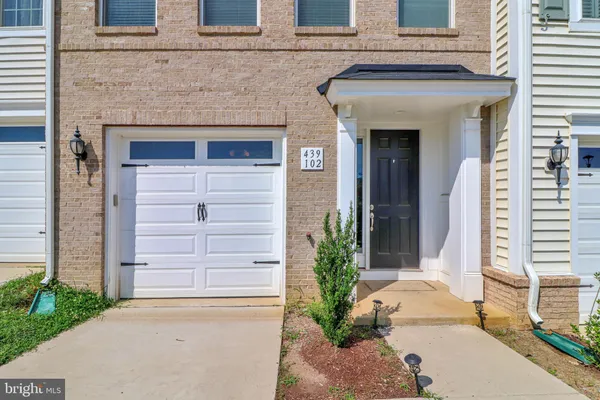 $2,800 | 439 Foxglove Way, Unit 102, Stafford, VA 22554