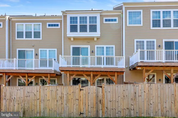 $2,800 | 439 Foxglove Way, Unit 102, Stafford, VA 22554