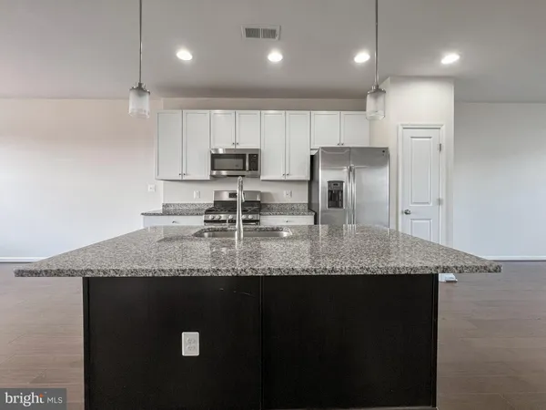 $2,800 | 439 Foxglove Way, Unit 102, Stafford, VA 22554