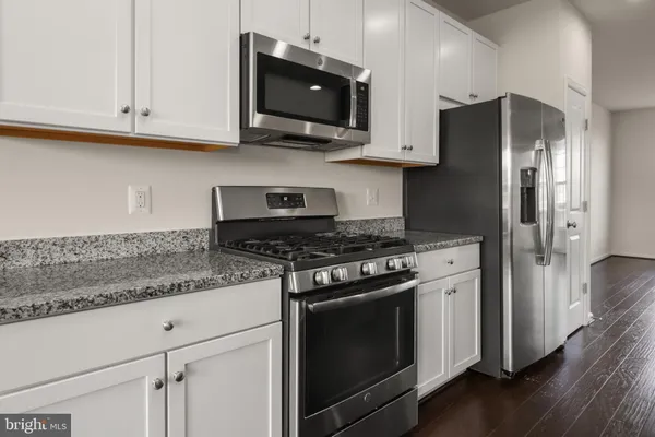 $2,800 | 439 Foxglove Way, Unit 102, Stafford, VA 22554