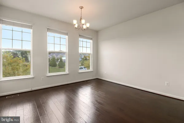 $2,800 | 439 Foxglove Way, Unit 102, Stafford, VA 22554
