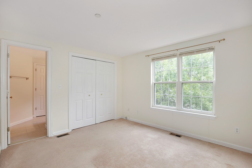 36 Peterson Road North Andover, MA 01845 - Photo 13 of 18