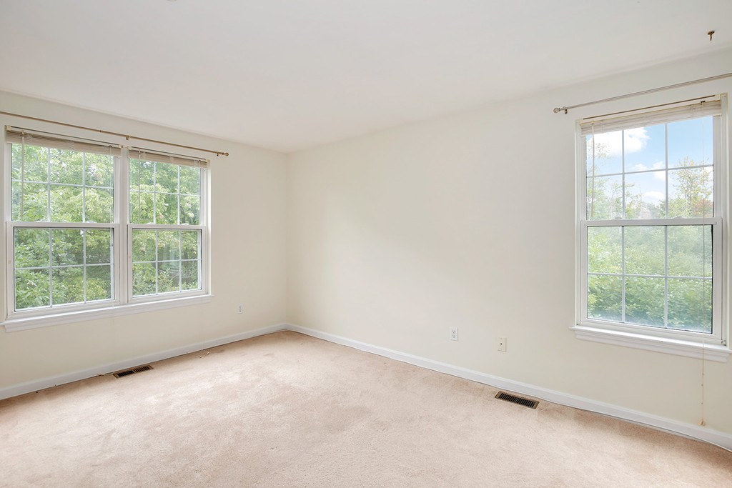 36 Peterson Road North Andover, MA 01845 - Photo 10 of 18