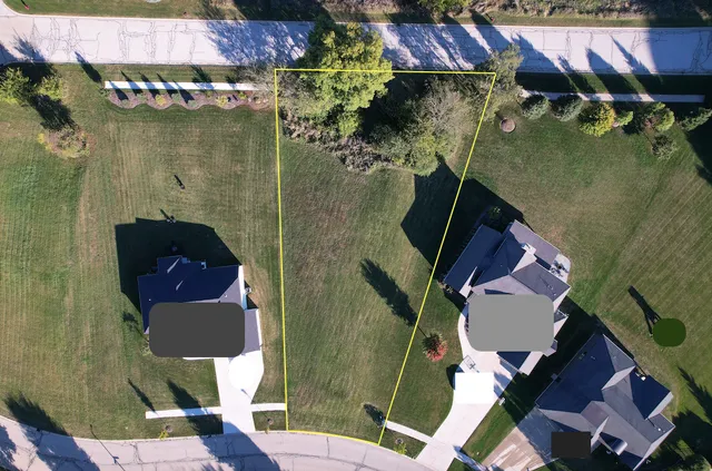 $60,000 | 693 Greenfield Road, Sugar Grove, IL 60554