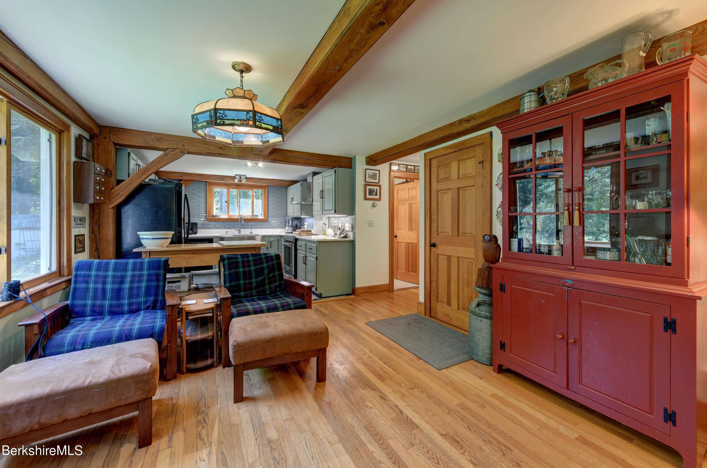 305 South Undermountain Road Sheffield, MA 01257 - Photo 8 of 32 12-Family-Room-amp-Kitchen