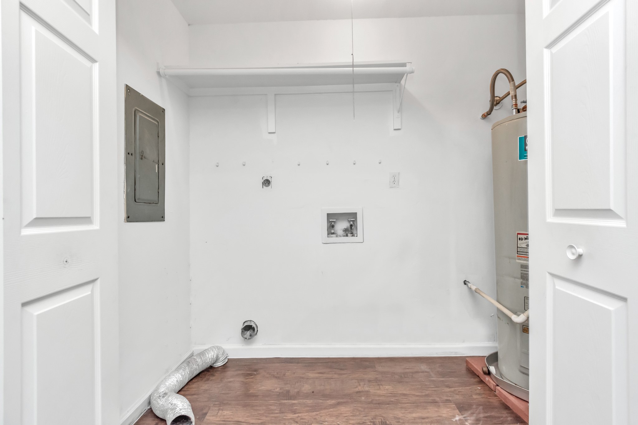 14519 Edenglen Drive Houston, TX 77049 - Photo 15 of 32 a view of bathroom