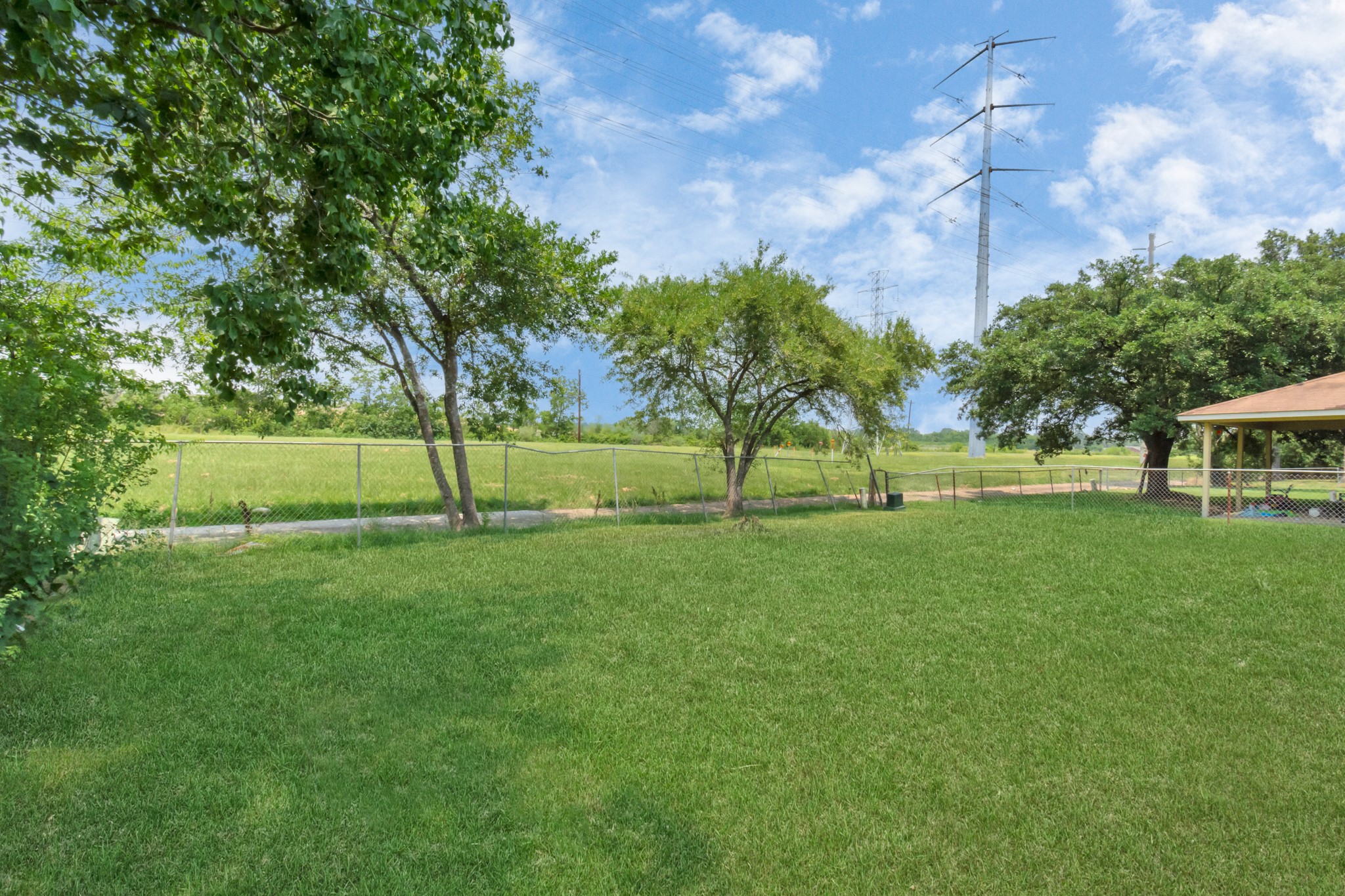 14519 Edenglen Drive Houston, TX 77049 - Photo 31 of 32