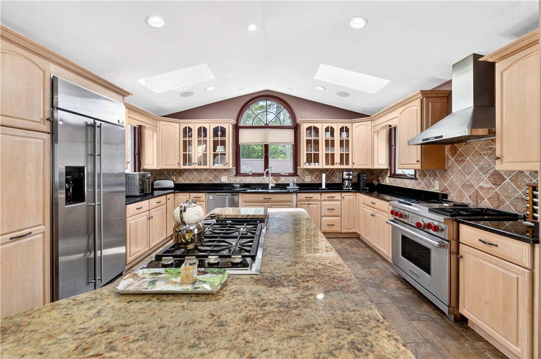 9 Sugar Maple Drive Coventry, RI 02816 - Photo 4 of 50