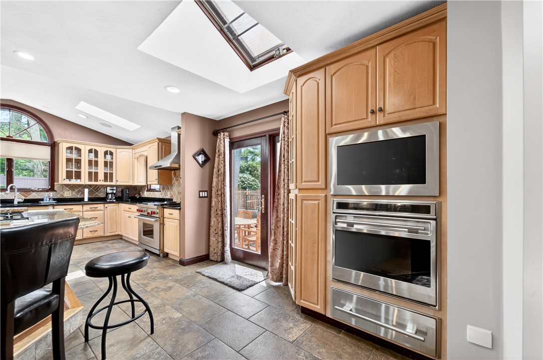 9 Sugar Maple Drive Coventry, RI 02816 - Photo 6 of 50