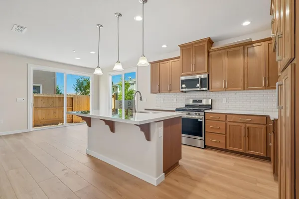 $609,758 | 3955 Aura Way, Rancho Cordova, CA 95742