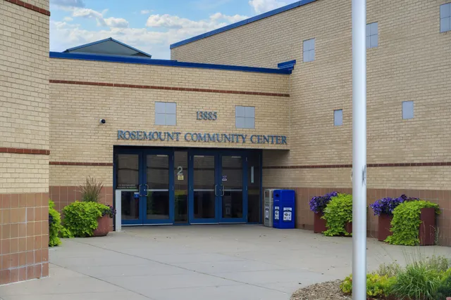 $595,390 | 1117 Annagaire Curve, Rosemount, MN 55068