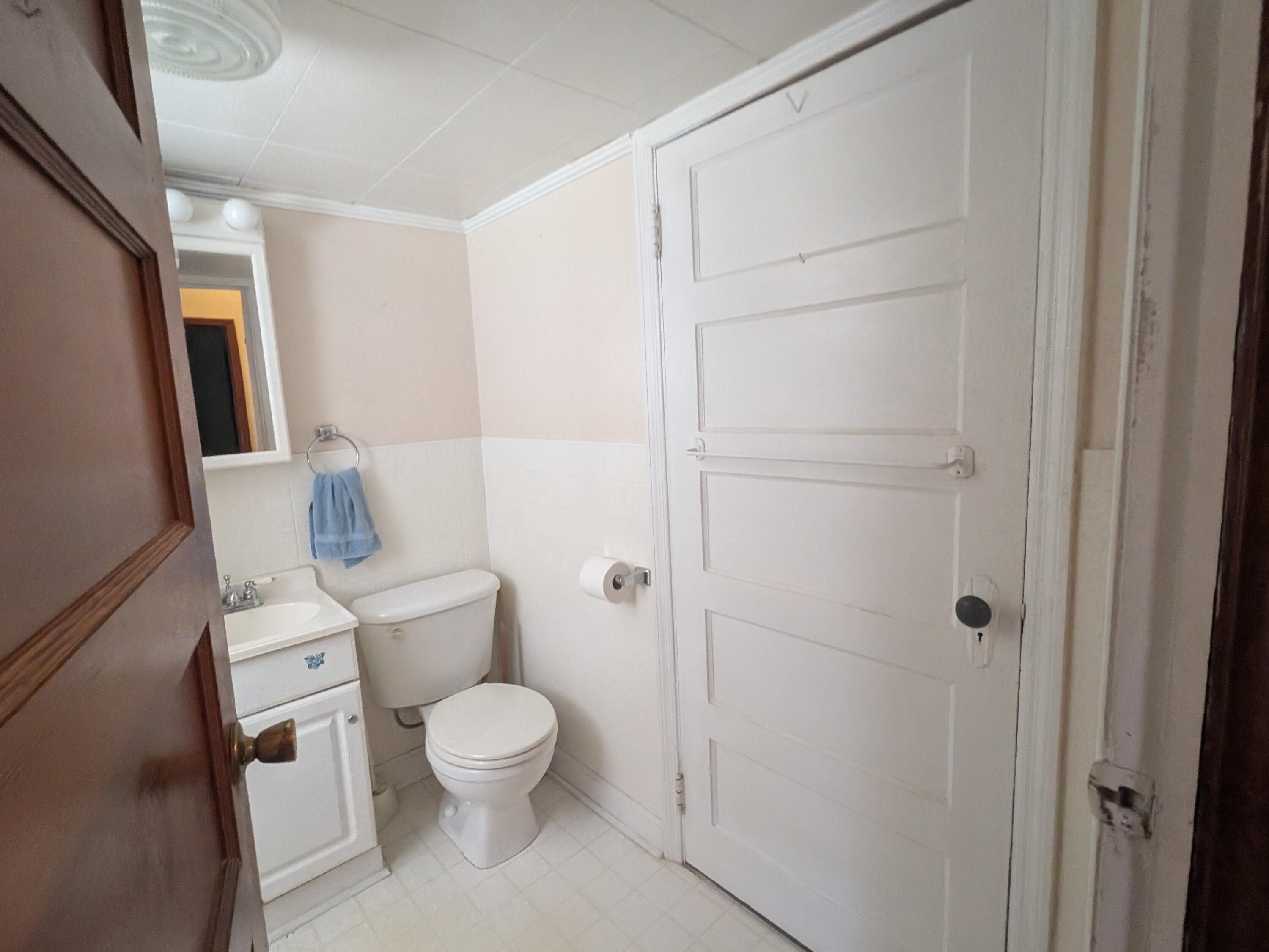 418 Mims Street Edgefield, SC 29824 - Photo 15 of 29 PXL_20260416_183752691