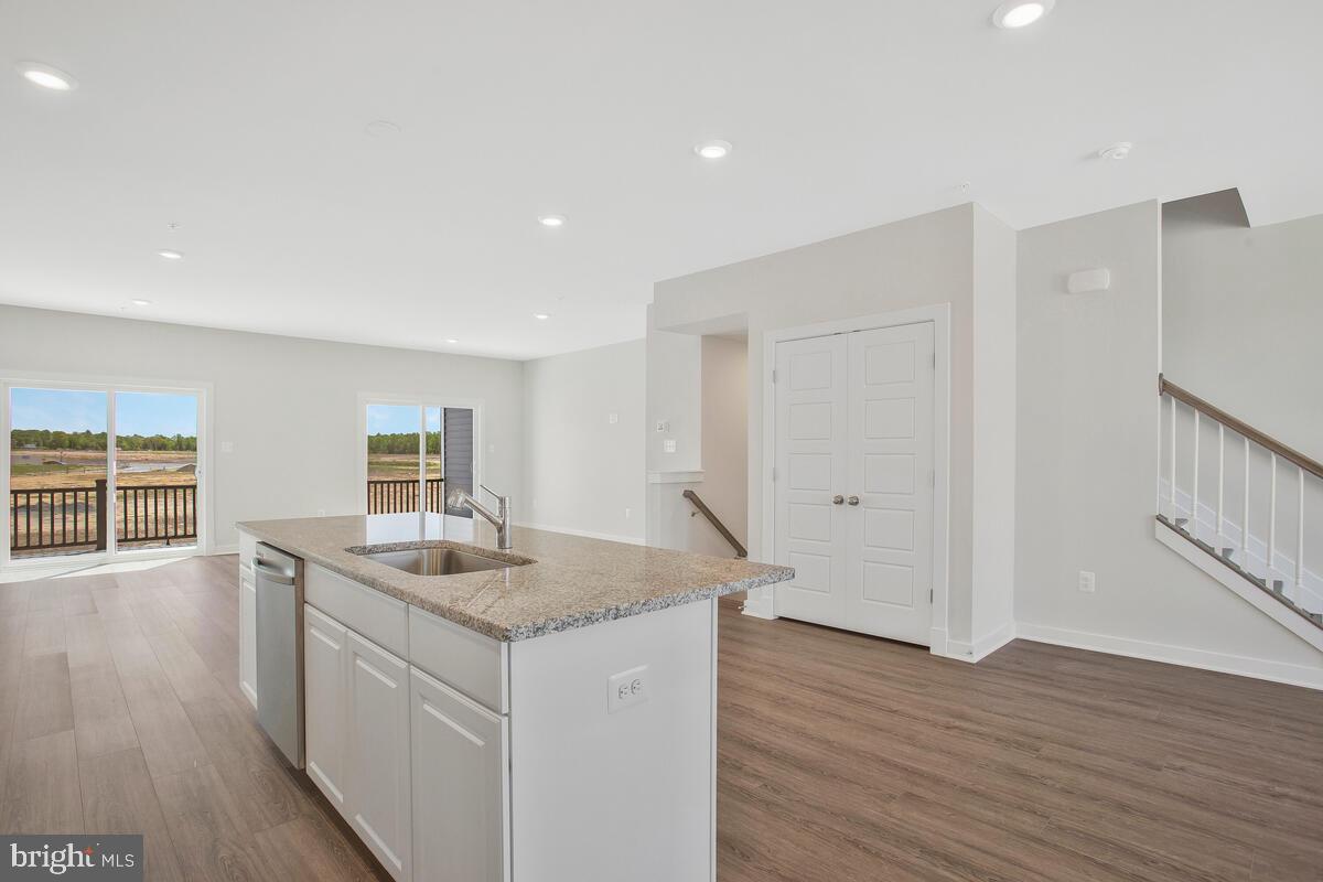 302 Summit Point Boulevard Bowie, MD 20716 - Photo 11 of 34