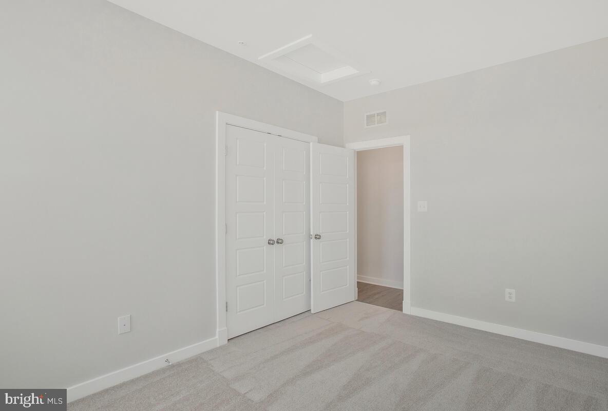 302 Summit Point Boulevard Bowie, MD 20716 - Photo 20 of 34