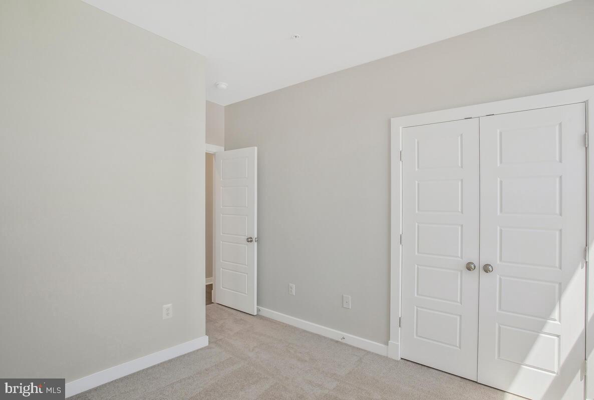 302 Summit Point Boulevard Bowie, MD 20716 - Photo 23 of 34