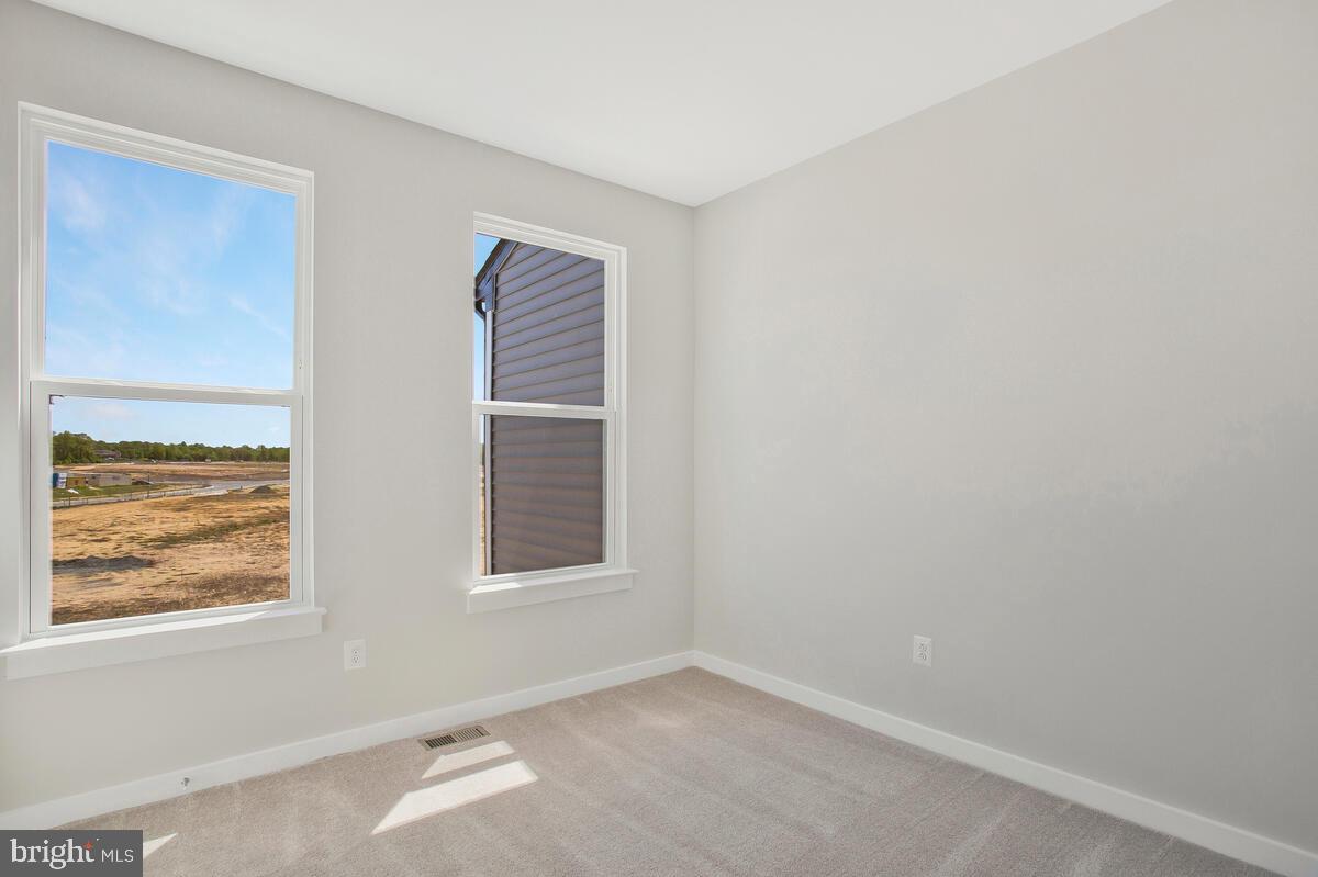 302 Summit Point Boulevard Bowie, MD 20716 - Photo 24 of 34