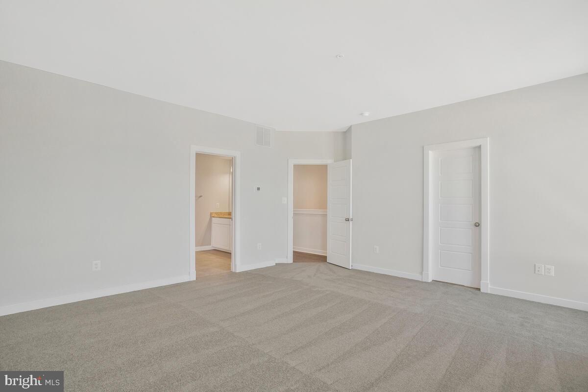 302 Summit Point Boulevard Bowie, MD 20716 - Photo 26 of 34