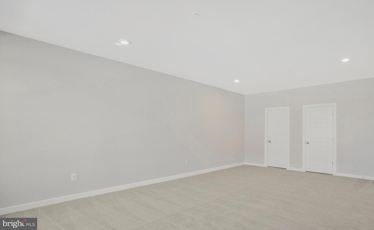 302 Summit Point Boulevard Bowie, MD 20716 - Photo 27 of 34