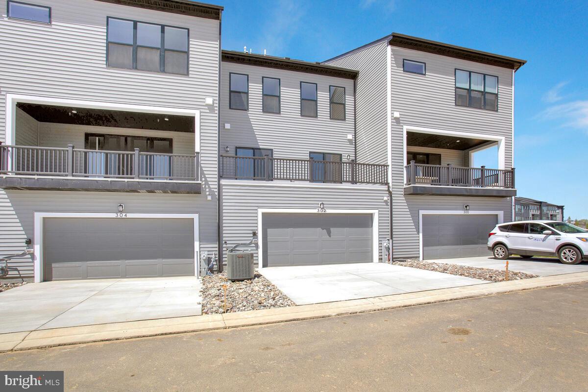 302 Summit Point Boulevard Bowie, MD 20716 - Photo 34 of 34