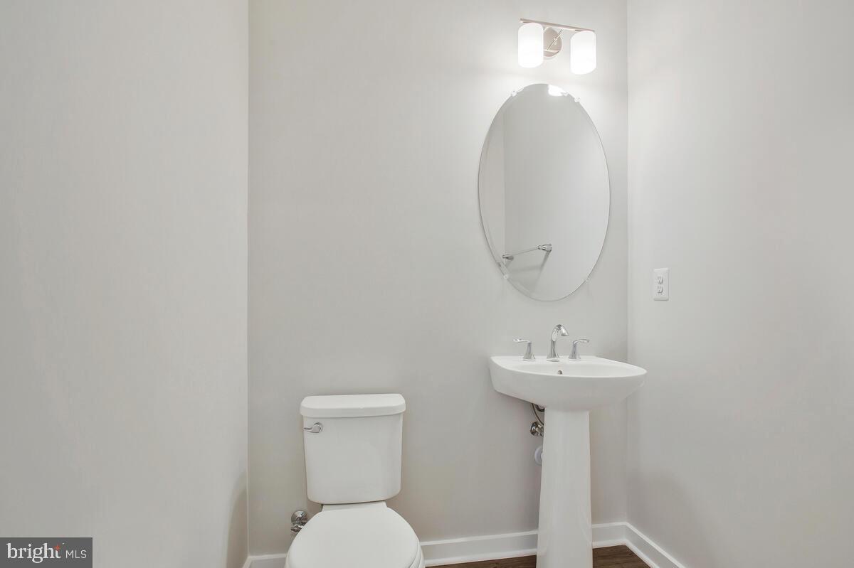 302 Summit Point Boulevard Bowie, MD 20716 - Photo 6 of 34