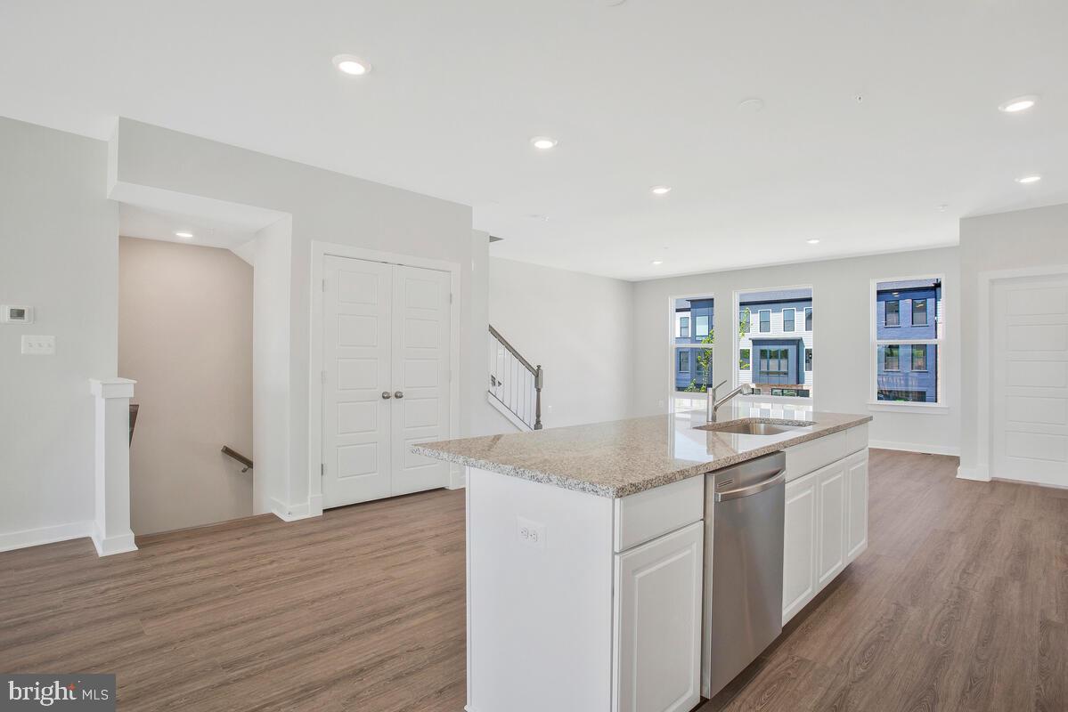 302 Summit Point Boulevard Bowie, MD 20716 - Photo 9 of 34