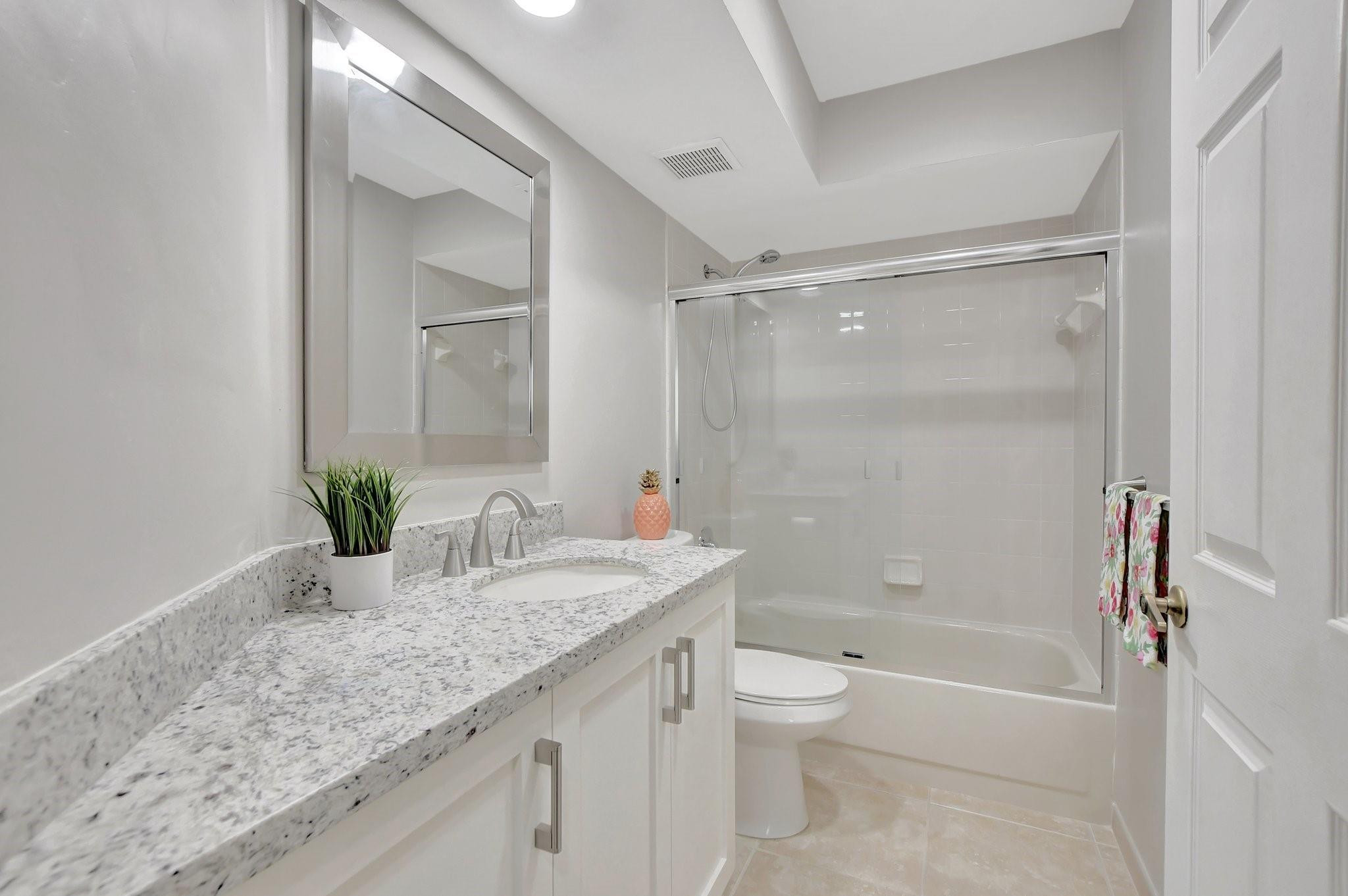 5801 Coach House Circle, Unit E Boca Raton, FL 33486 - Photo 14 of 41 Photo 14