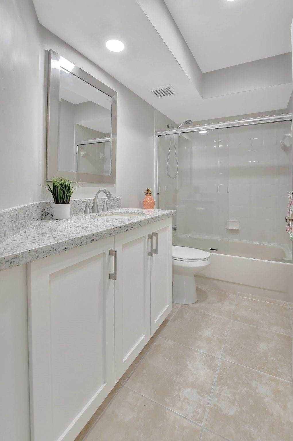 5801 Coach House Circle, Unit E Boca Raton, FL 33486 - Photo 16 of 41 Photo 16