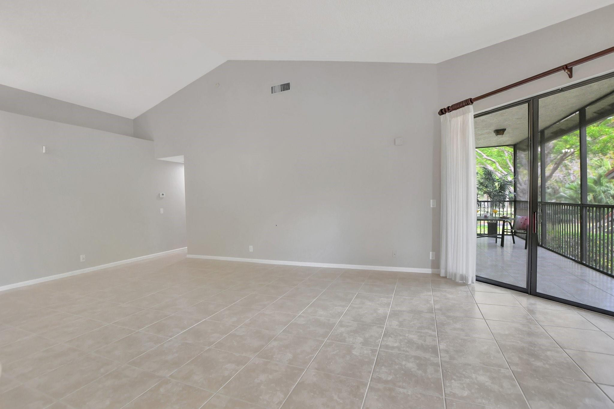 5801 Coach House Circle, Unit E Boca Raton, FL 33486 - Photo 36 of 41 Great space to hang out with the family.