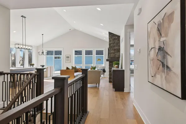 $718,950 | 2013 Mulberry Lane, Carver, MN 55315