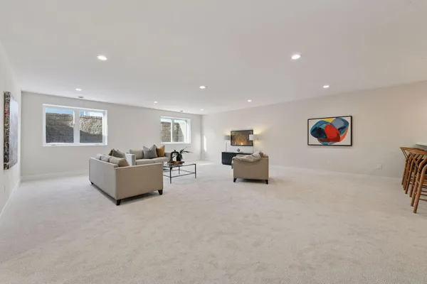 $718,950 | 2013 Mulberry Lane, Carver, MN 55315