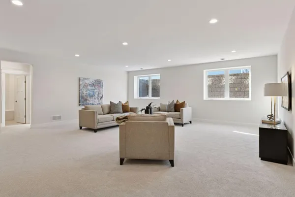 $718,950 | 2013 Mulberry Lane, Carver, MN 55315