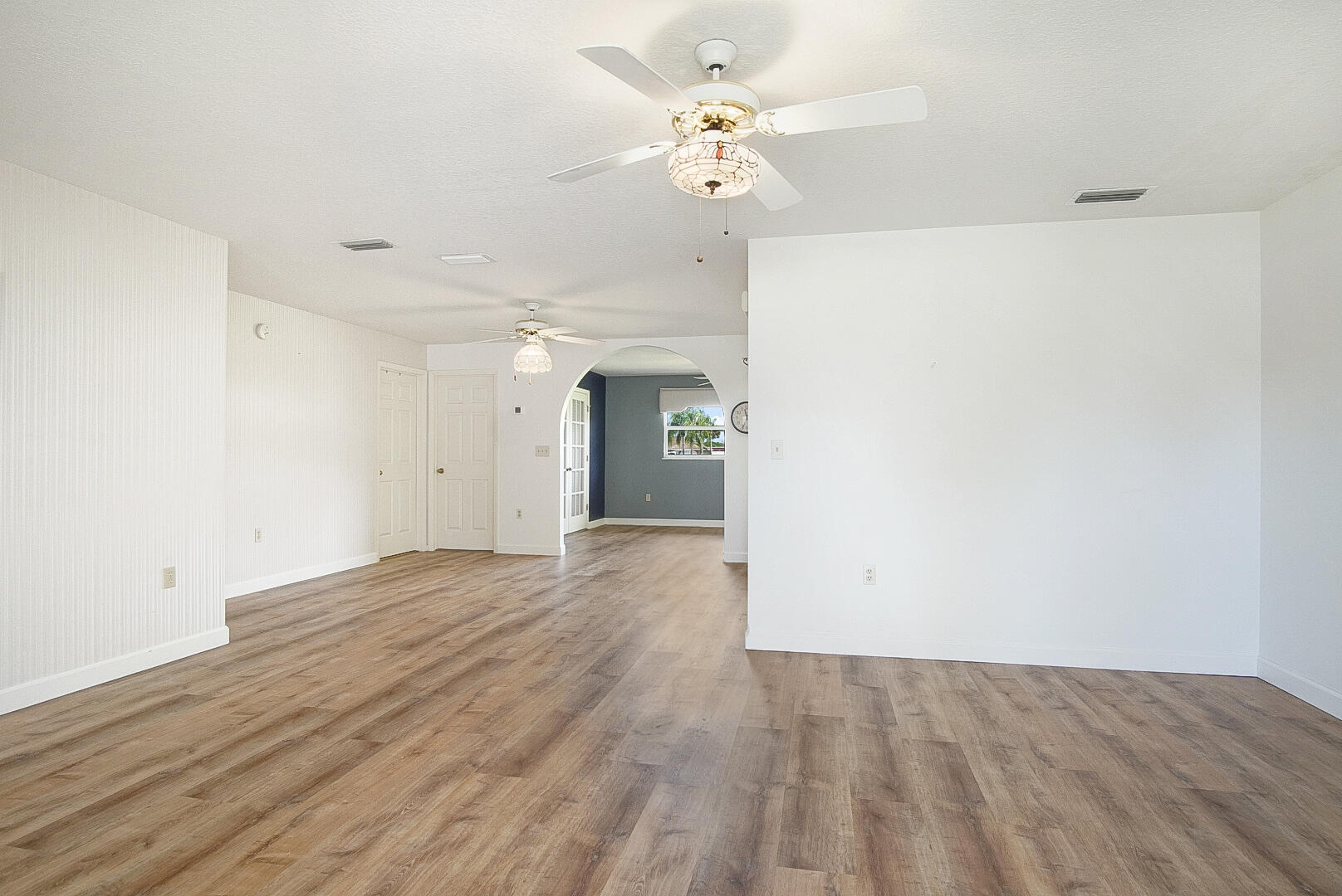 2321 Southwest 3rd Court Okeechobee, FL 34974 - Photo 25 of 37 wooden floor in an empty room