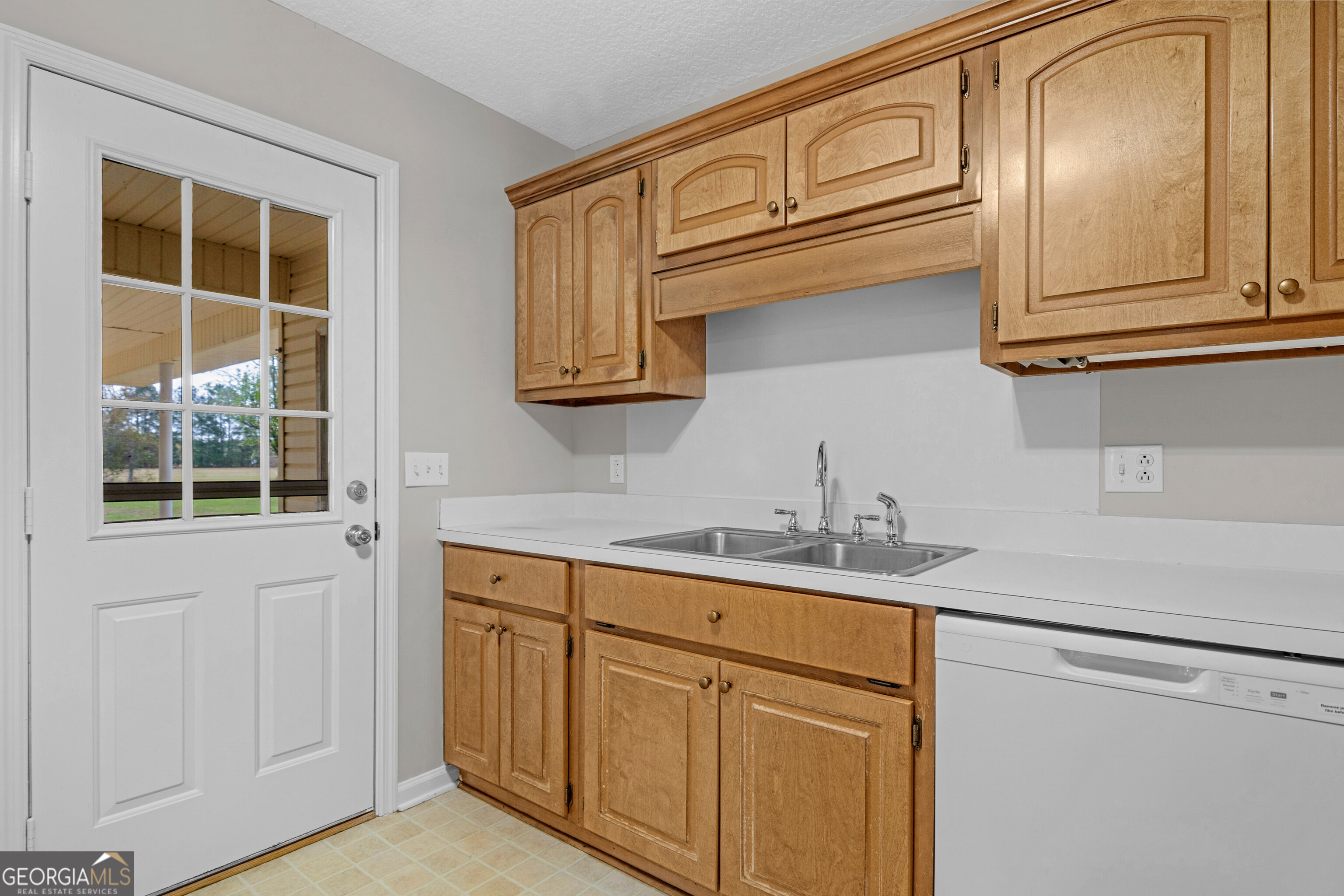 52 Northgate Lane Collins, GA 30421 - Photo 10 of 37