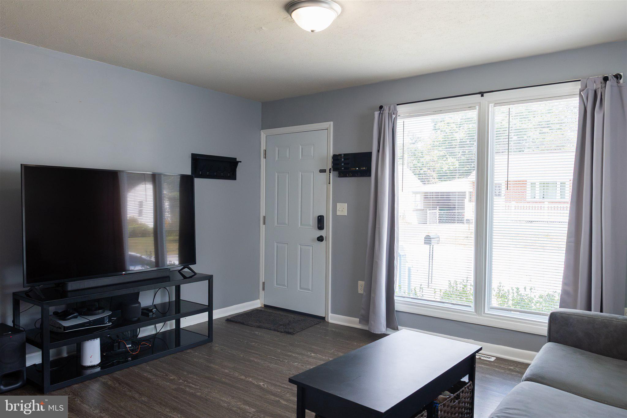 4713 Hillside Road Harrisburg, PA 17109 - Photo 4 of 29 Gallery Image 4