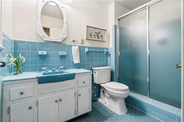 $699,900 | 3755 Ashwood Drive Southeast, Smyrna, GA 30080