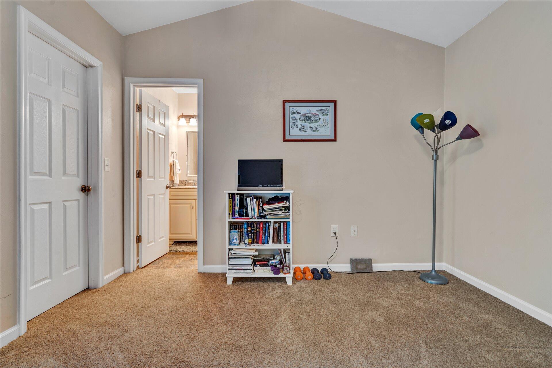 8709 Little Hoop Road Roanoke, VA 24019 - Photo 22 of 25 22-DSC0908