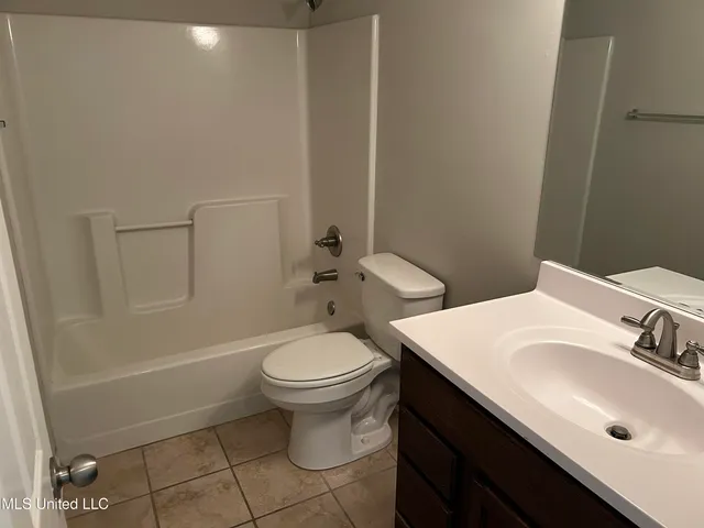 $1,095 | 6795 Blocker Street, Unit 15, Olive Branch, MS 38654