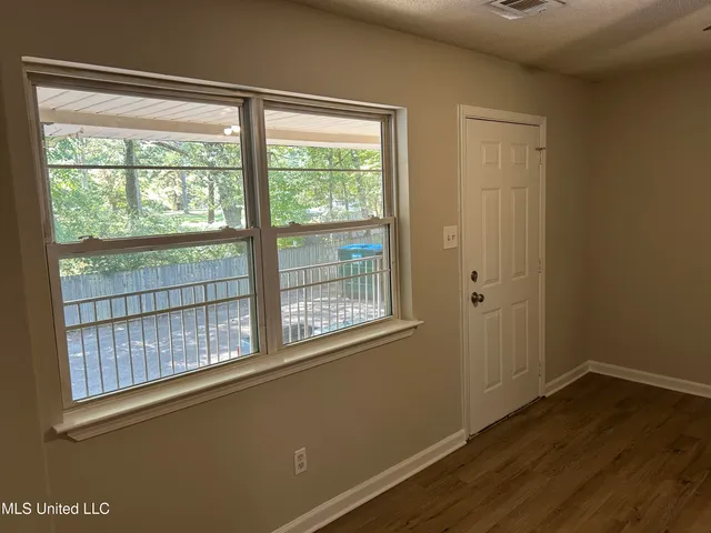 $1,095 | 6795 Blocker Street, Unit 15, Olive Branch, MS 38654