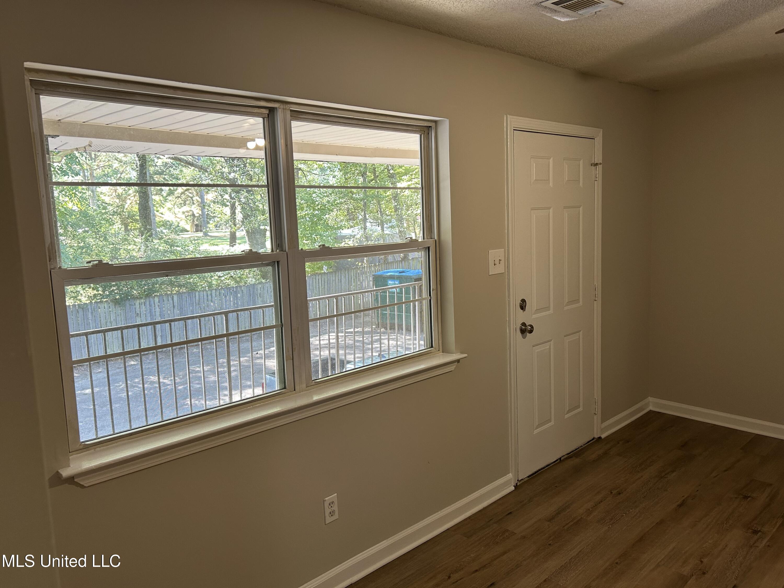 6795 Blocker Street, Unit 15 Olive Branch, MS 38654 - Photo 6 of 14 Photo Oct 15 2025, 1 45 29 PM