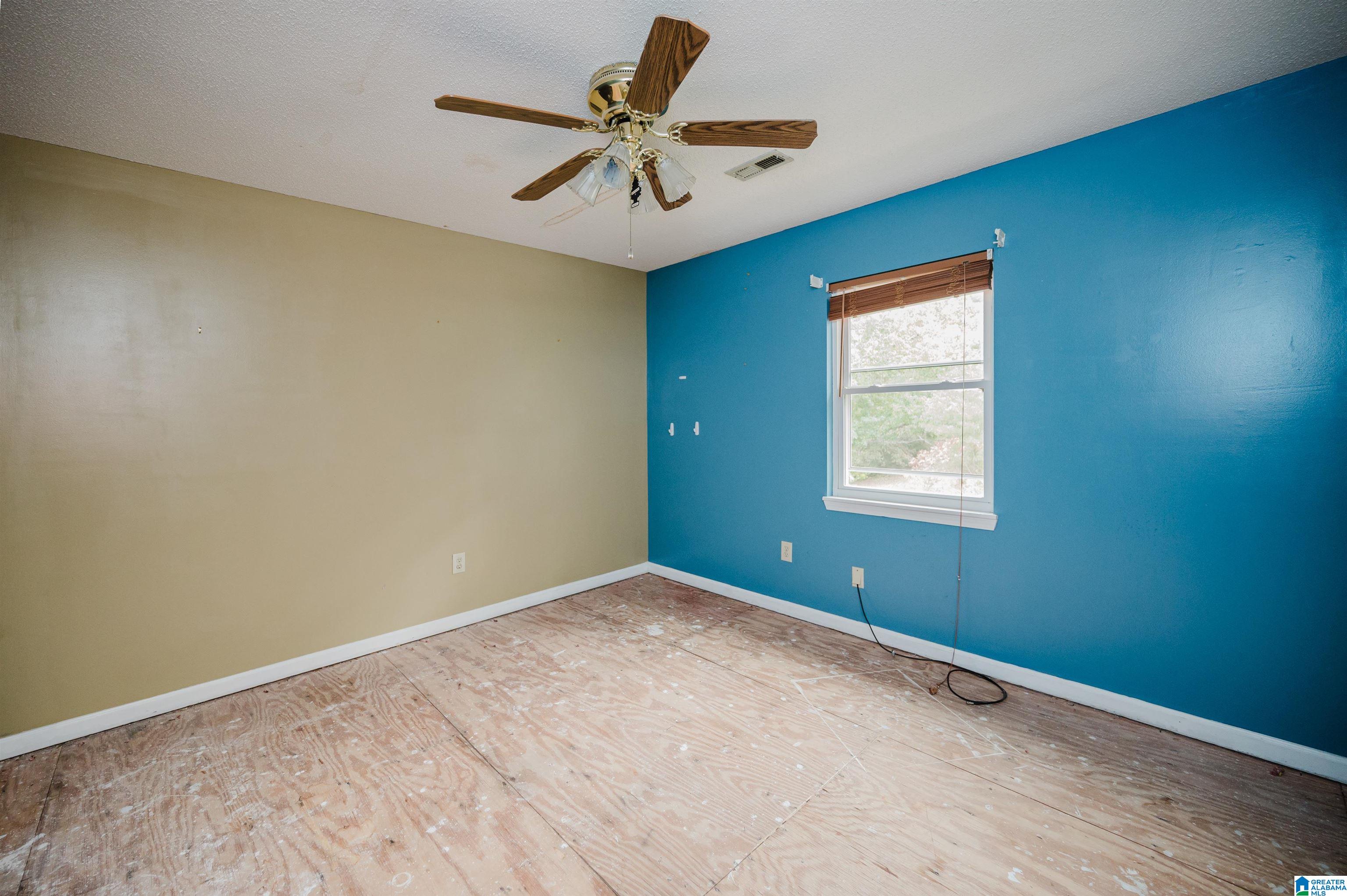 8988 Bankston Road Warrior, AL 35180 - Photo 30 of 47
