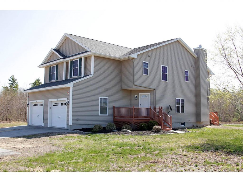 96 Trinity Circle Rochester, NH 03839 - Photo 1 of 26