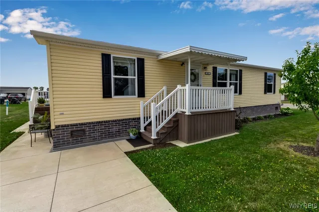 $109,900 | 4026 Seneca Parkway, Niagara, NY 14304