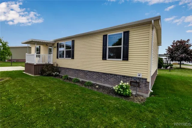 $109,900 | 4026 Seneca Parkway, Niagara, NY 14304