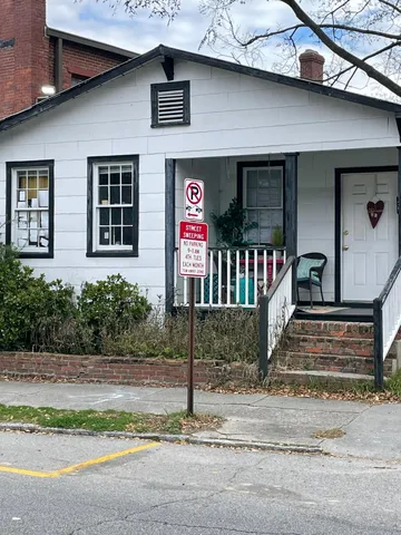 $2,400 | 160 Coming Street, Unit 1/2, Charleston, SC 29403