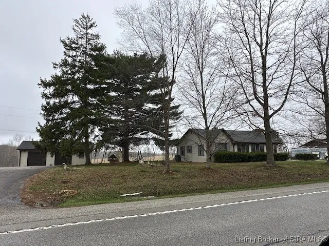 $150,000 | 1533 West State Road 60, Salem, IN 47167
