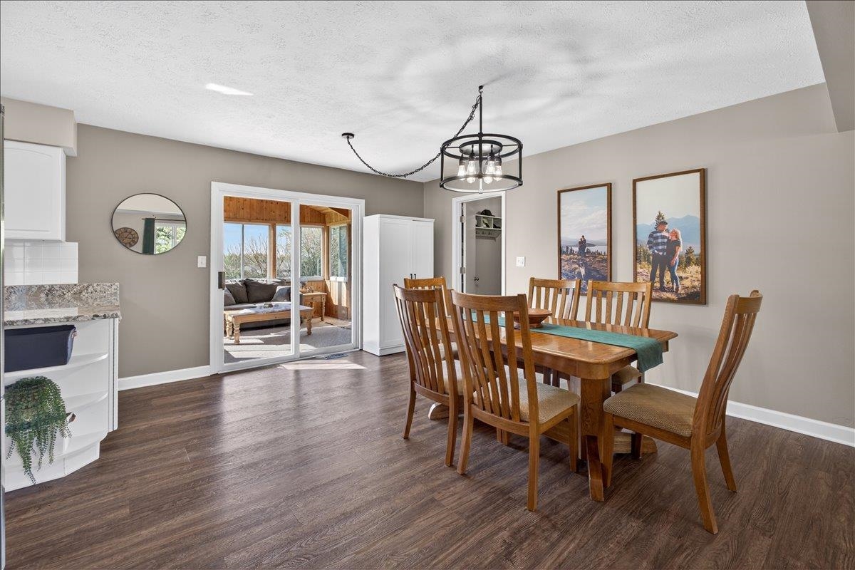 6137 Upper Ridge Way Roscoe, IL 61073 - Photo 15 of 48