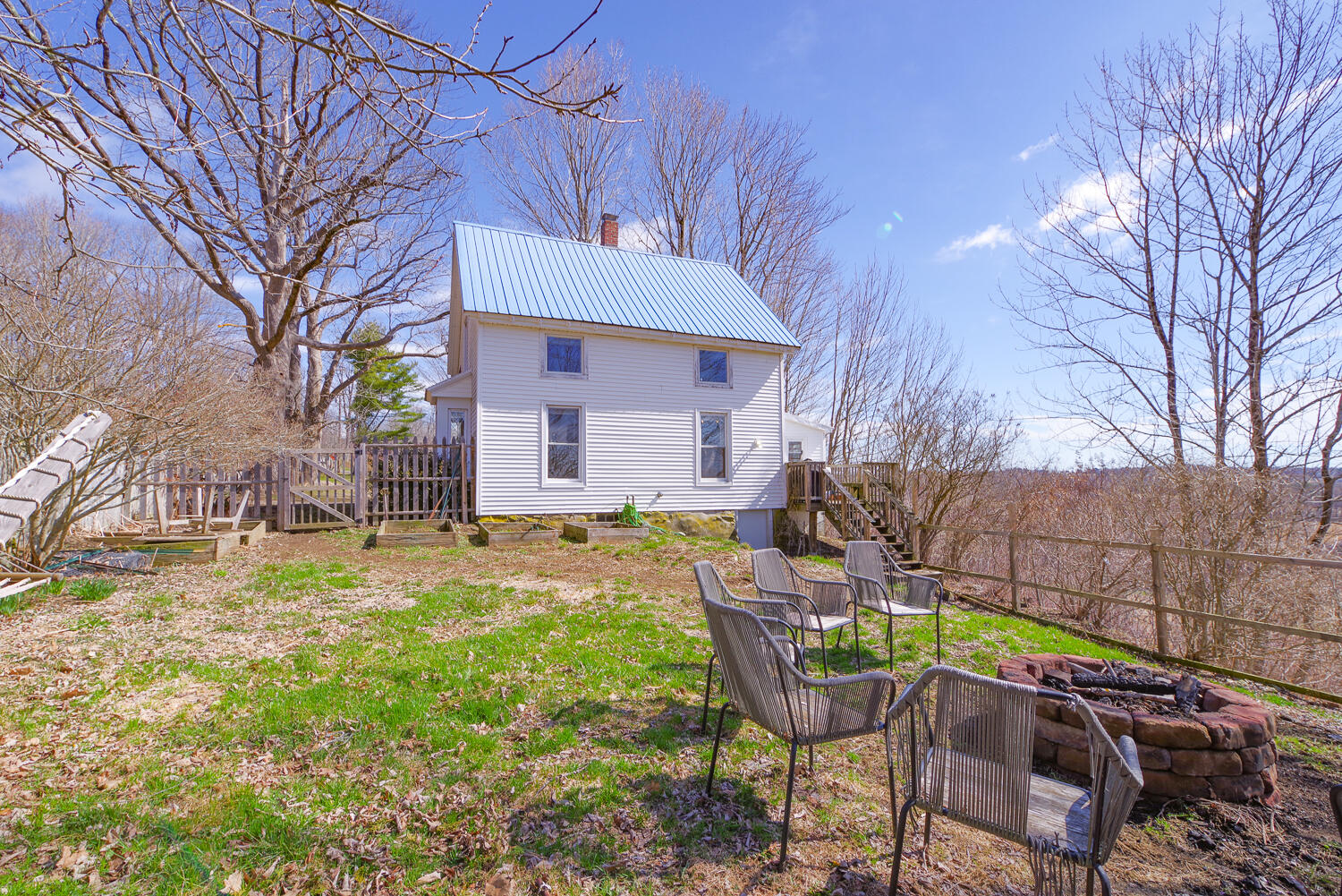 313 West Meadow Road Thomaston, ME 04861 - Photo 2 of 20 313 West Meadow Rd 03-(ZF-5306-83999-1-0